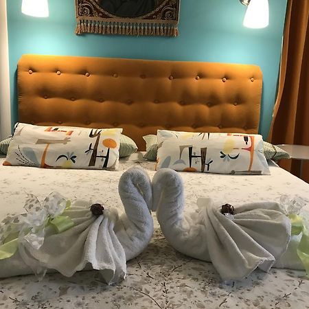 B&B Aurora Domus D'A-Mare Pesaro Dış mekan fotoğraf