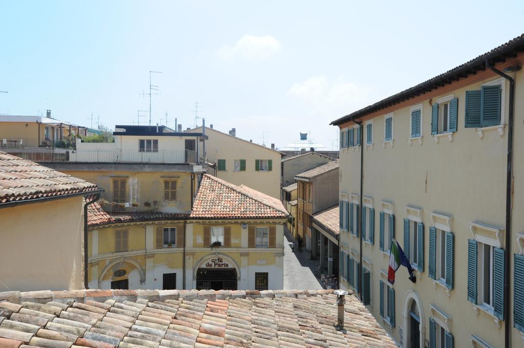 B&B Aurora Domus D'A-Mare Pesaro Oda fotoğraf