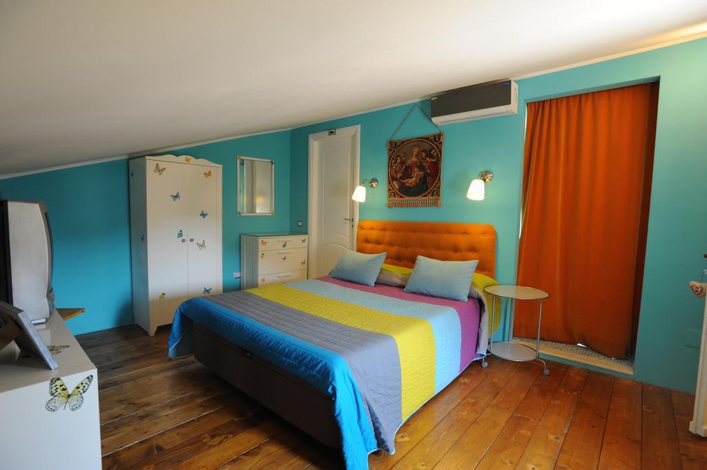 B&B Aurora Domus D'A-Mare Pesaro Dış mekan fotoğraf
